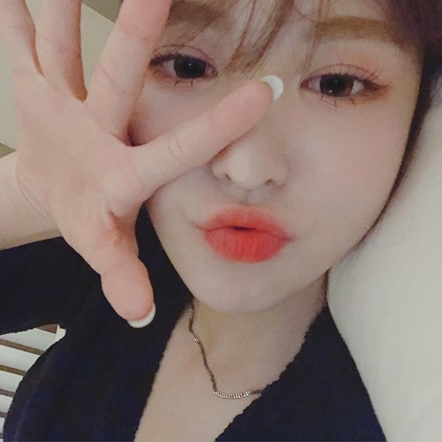 Ảnh hot sao Hàn: Goo Hye Sun cắt phăng mái tóc