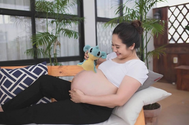 Khi sao mang bầu: Người nguy cơ nứt vết mổ, người có thể vỡ tử cung?