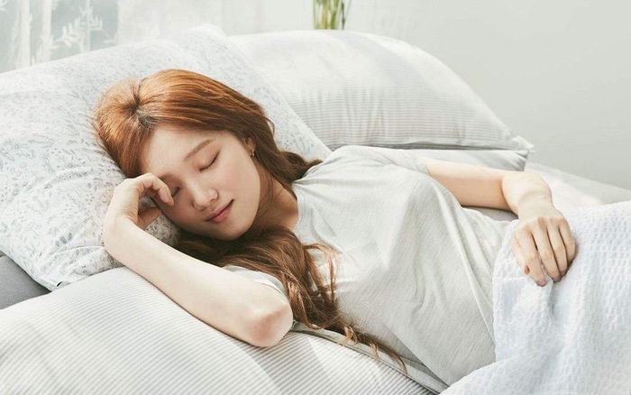 Không xa, giấc ngủ là “thần dược” giúp nhan sắc của nàng thăng hạng