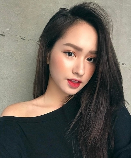 Cách trang điểm đơn giản giúp bạn xinh lung linh trong những ngày Xuân