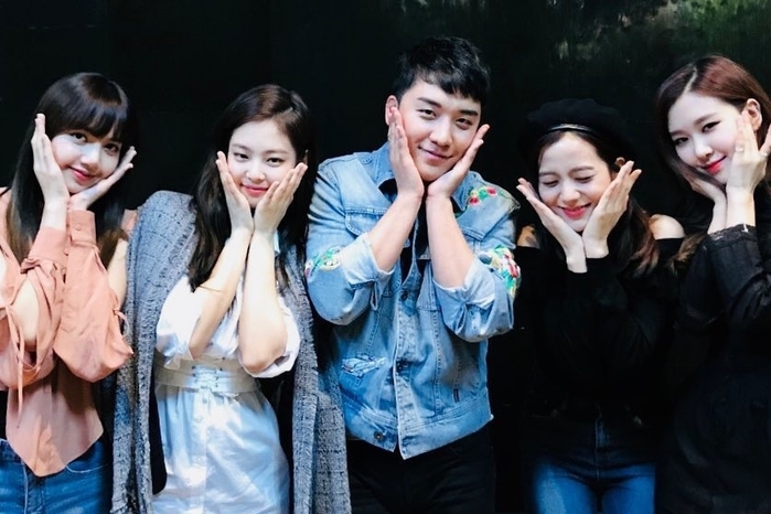 Lộ tin hẹn hò, Seungri hiến cách giúp Jennie đối phó với chủ tịch YG