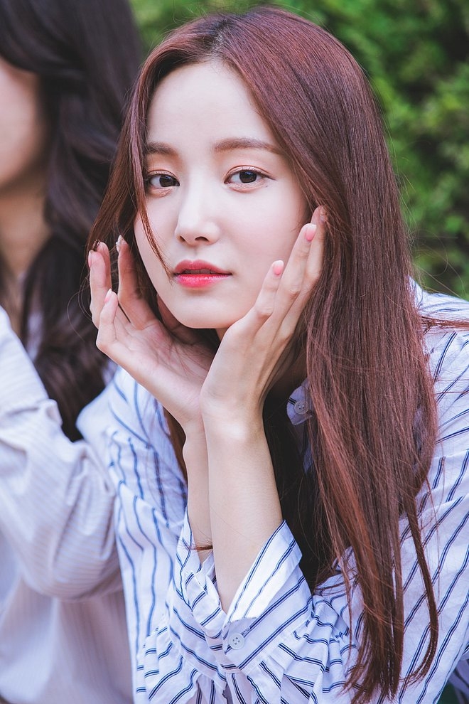 Loạt Idol Hàn chứng minh: V-line xưa rồi, mặt tròn giờ mới là xu hướng