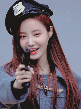 Loạt Idol Hàn chứng minh: V-line xưa rồi, mặt tròn giờ mới là xu hướng