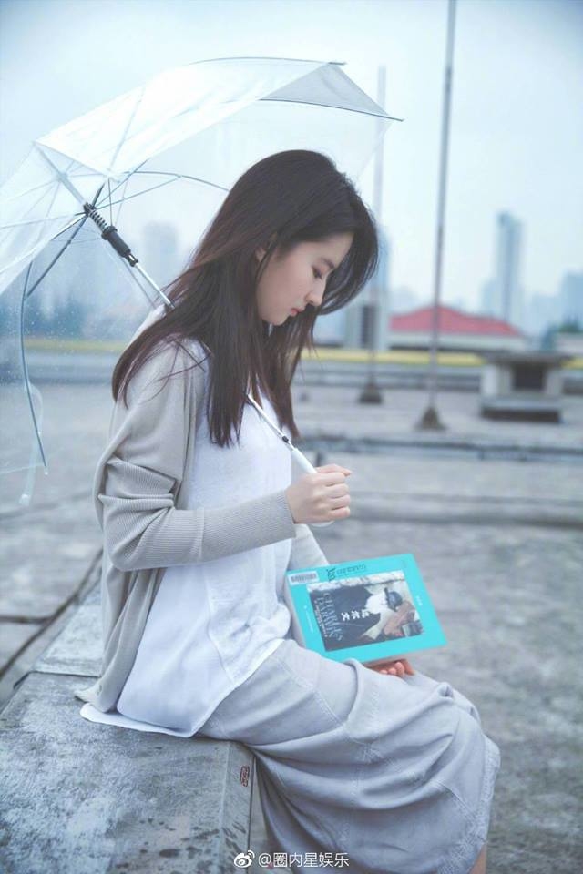 Lưu Diệc Phi hóa Nữ thần thanh xuân đẹp đến nao lòng