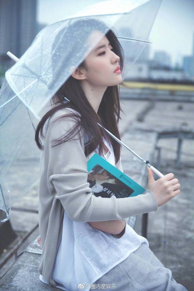 Lưu Diệc Phi hóa Nữ thần thanh xuân đẹp đến nao lòng