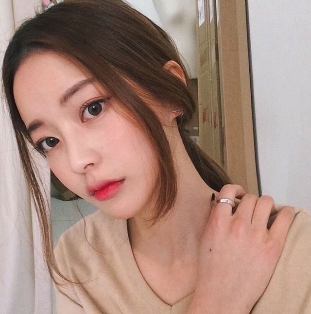 Mùng 2 trang điểm cứ trang điểm thế này đảm bảo nàng xinh lung linh