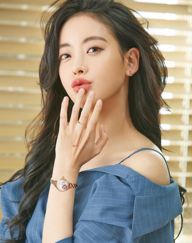 Mùng 2 trang điểm cứ trang điểm thế này đảm bảo nàng xinh lung linh
