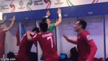 Muôn kiểu ăn mừng bàn thắng của cầu thủ Việt gây sốt
