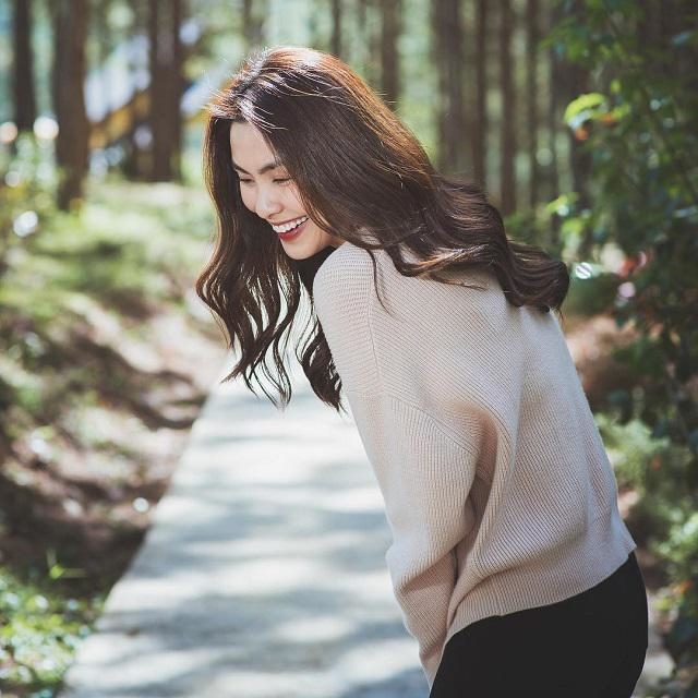 Mấy ai như hot mom Hà Tăng, chỉ mỗi bí quyết này cũng đẹp suốt 4 mùa