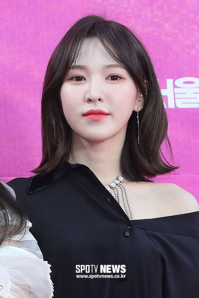 Wendy (Red Velvet) thay đổi gì mà cả Knet lẫn Vnet đổ xô bắt chước?