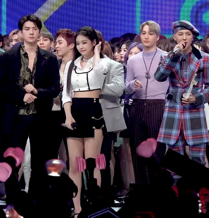 Netizen ngỡ ngàng khi phát hiện có người đã biết Kai và Jennie hẹn hò