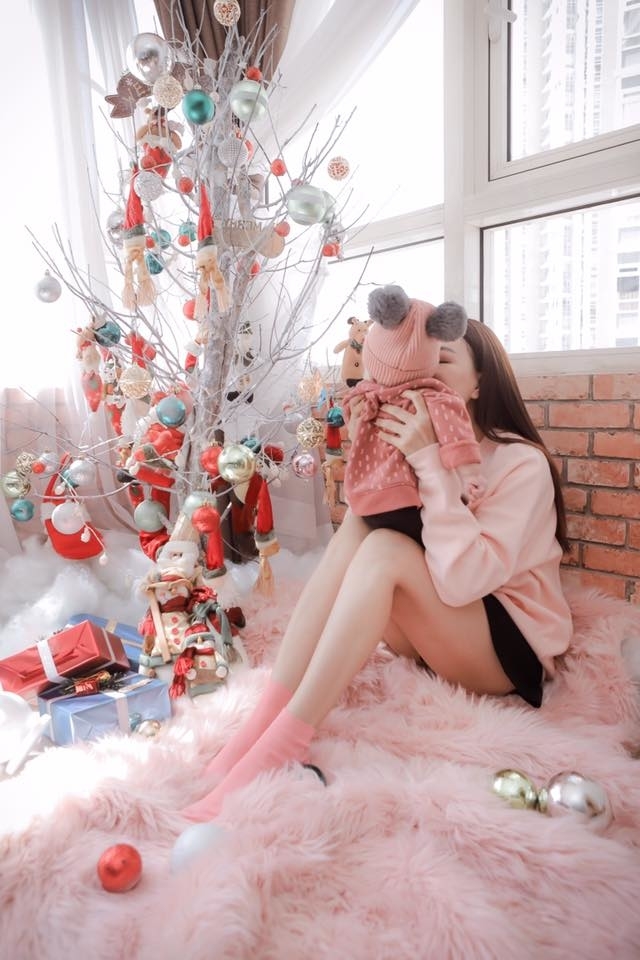 Những “bà mẹ bỉm sữa” của Vbiz sở hữu vòng eo hút mắt