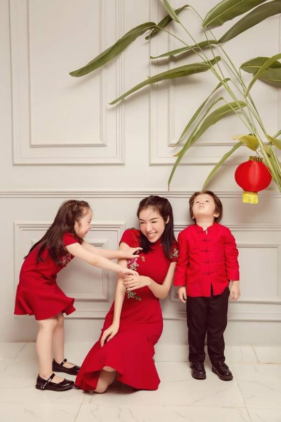 Những “bà mẹ bỉm sữa” của Vbiz sở hữu vòng eo hút mắt