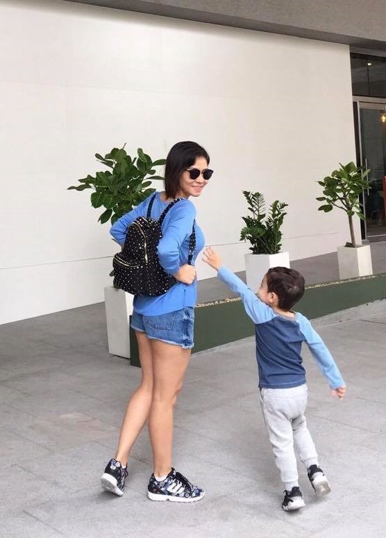 Những “bà mẹ bỉm sữa” của Vbiz sở hữu vòng eo hút mắt