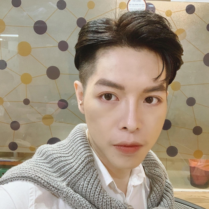 Những hội bạn chơi càng thân càng giống nhau bất ngờ của showbiz Việt