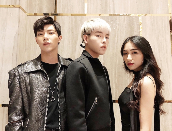 Những hội bạn chơi càng thân càng giống nhau bất ngờ của showbiz Việt