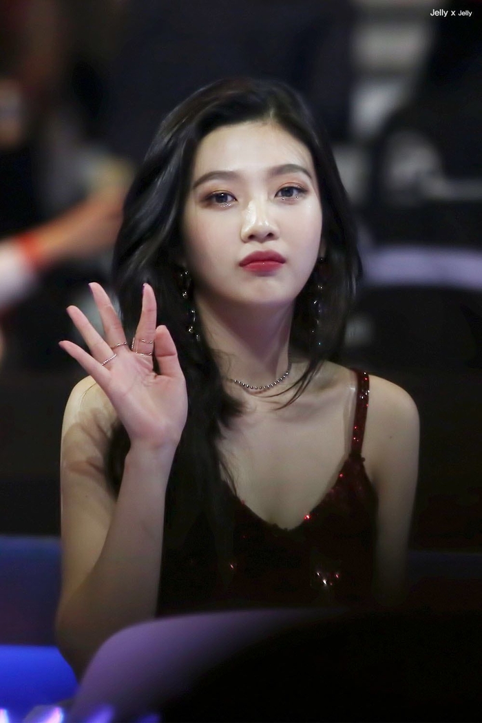 Những mỹ nhân Kpop chứng minh sở hữu mặt tròn cũng tạo nên cơn sốt