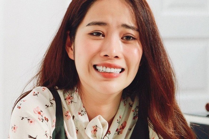 Nam Em khoe ảnh chụp tư thế phản cảm gửi cho Lee Min Ho