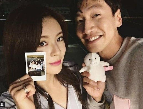 Xấu nhưng có tiền 4 sao nam Hàn này cưới được vợ đẹp