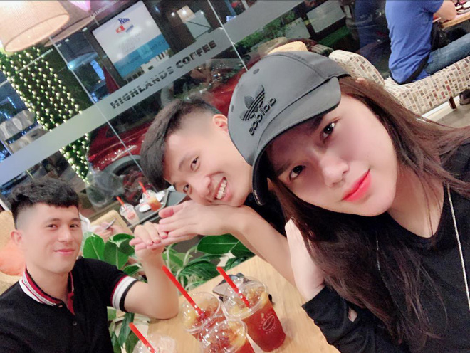 Sau đúng 1 năm Bùi Tiến Dũng lại ghi đậm dấu ấn lịch sử, bạn gái vỡ oà