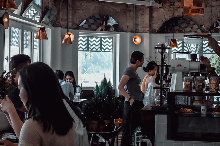 Tết này không lo thiếu hình sống ảo bởi Sài Gòn có vô vàn góc cafe đẹp