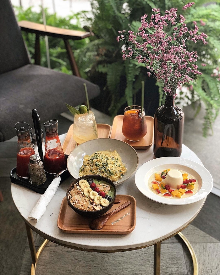 Tết này không lo thiếu hình sống ảo bởi Sài Gòn có vô vàn góc cafe đẹp