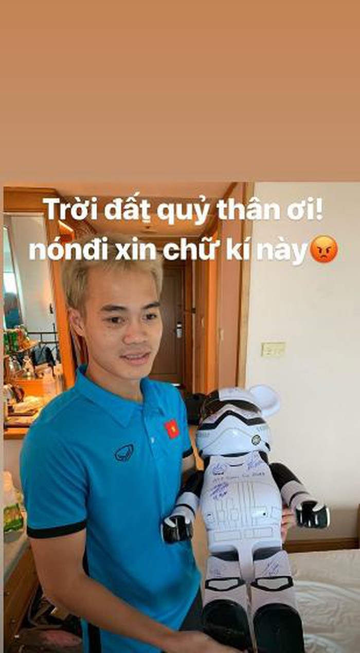 Thú chơi đồ hiệu cực “gắt” của tuyển Việt Nam