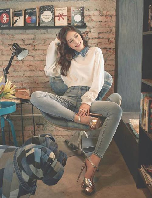 Tiến Đạt lấy vợ kém 10 tuổi, gia đình Hà Hồ - Kim Lý dùng bữa thân mật