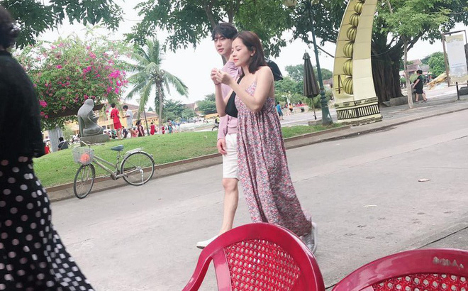 Sao Viet trong goc anh cua fans: Tieu Vy cam nong, Phuong Nga xuong ham tho
