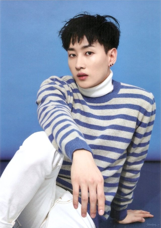 “Tròn mắt” với nhóm nhạc học giỏi nhất Kpop, thành viên nào cũng giỏi