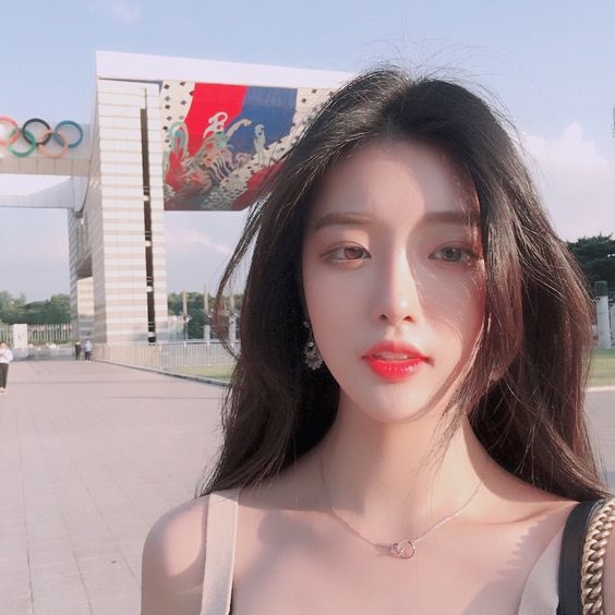 Tử vi tuần mới (28/1 - 3/2): tuổi Tý gặp rắc rối chuyện tình cảm