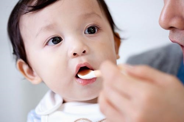 Tuyệt chiêu trị ho cho bé bằng siro với công thức từ quất, đường phèn