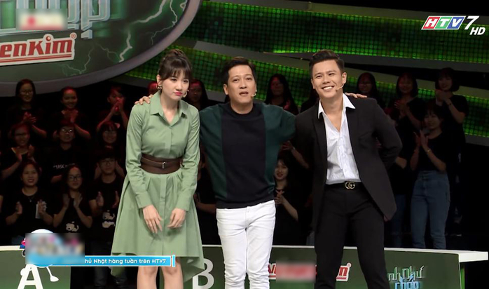 Vuong tin don “cach mat”, sao Viet làm dieu nay de chung minh moi quan he thuc su