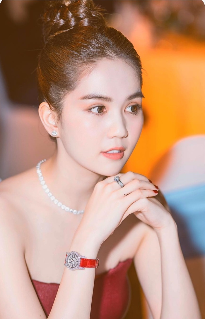 2019 mà tủ đồ make-up thiếu vắng màu son này thì thật thiếu sót