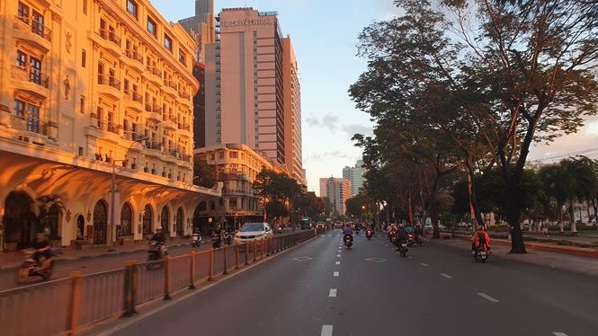 Ngày đầu đi làm sau kỳ nghỉ Tết, trung tâm Sài Gòn thông thoáng - ảnh 3