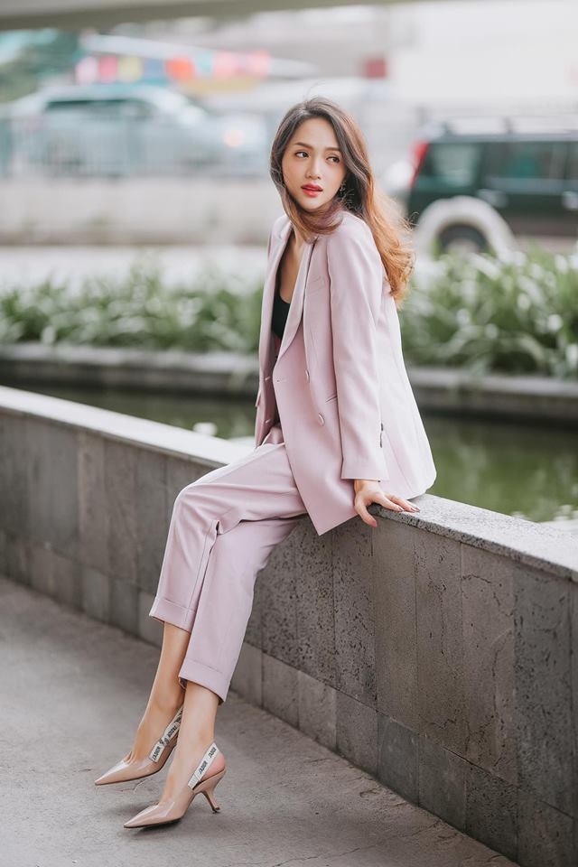 Top sao mặc đẹp - xấu tuần qua: Street style lên ngôi