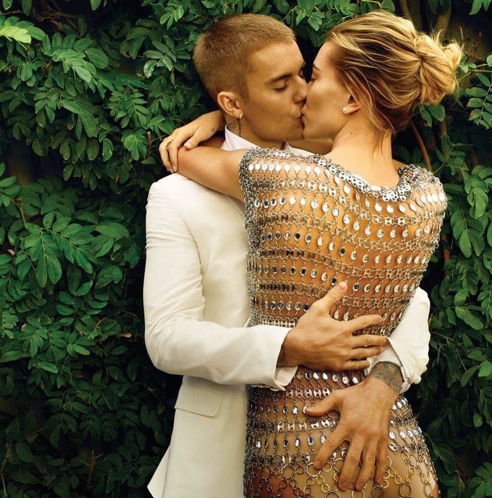 Dù ai nói ngả nói nghiêng, Justin Bieber và Hailey vẫn bên nhau
