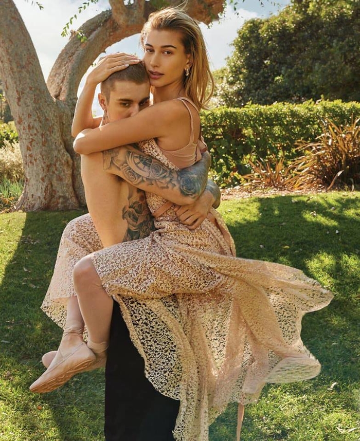 Dù ai nói ngả nói nghiêng, Justin Bieber và Hailey vẫn bên nhau
