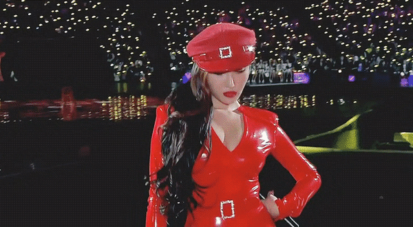 Ai xứng đáng là hậu duệ của nữ hoàng sexy Lee Hyori?