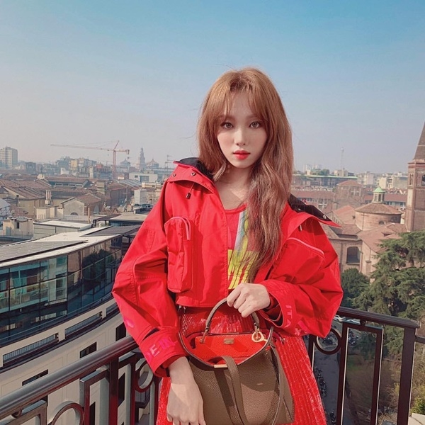 Ảnh hot sao Hàn: Song Hye Kyo và Han Ye Seul đụng váy chan chát