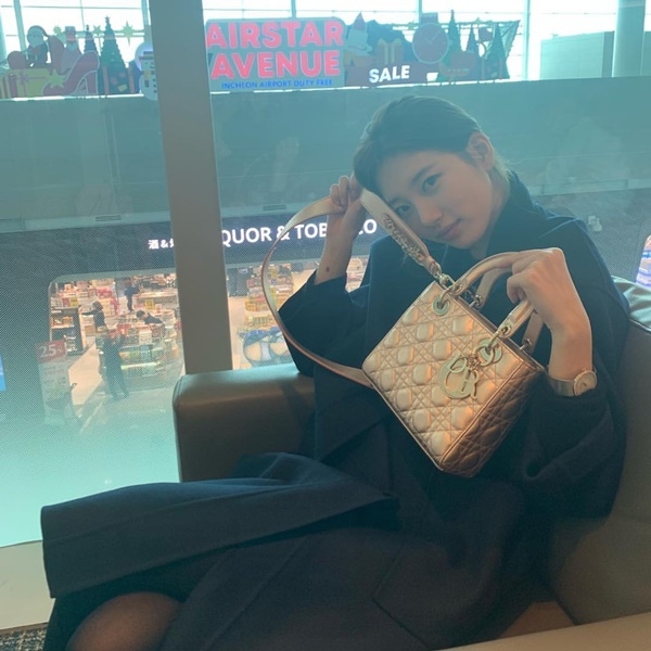Ảnh hot sao Hàn: Song Hye Kyo và Han Ye Seul đụng váy chan chát