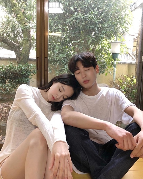 Ảnh hot sao Hàn: Song Hye Kyo và Han Ye Seul đụng váy chan chát