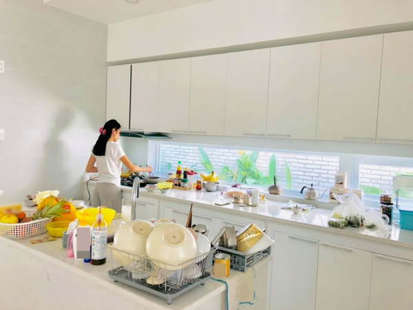 Bá đạo như vợ chồng Công Vinh - Thủy Tiên