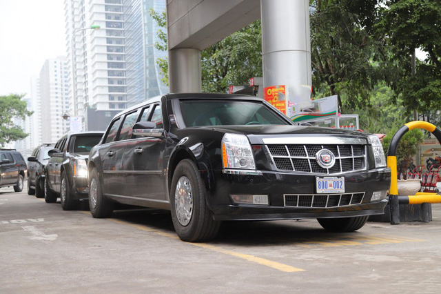 Bí mật đằng sau 2 chiếc Cadillac One giống hệt nhau mà ông Trump mang