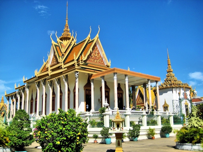 Bỏ túi tất tần tật kinh nghiệm du lịch Campuchia tự túc mùa Tết