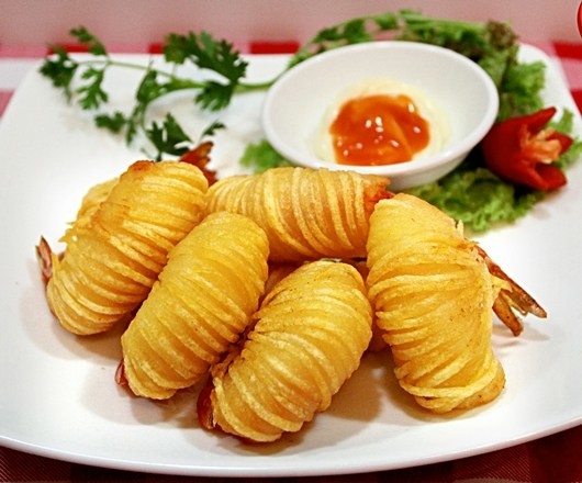 Cẩn thận khi hâm 6 loại đồ ăn này nếu không muốn sức khỏe gặp rắc rối