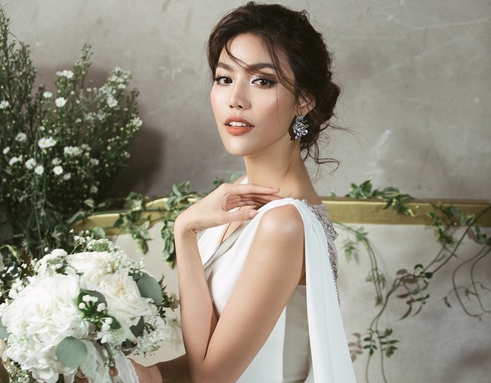 Chuyen con nha giau trong showbiz: Nguoi danh gia vong toc, ke bi to lam mau