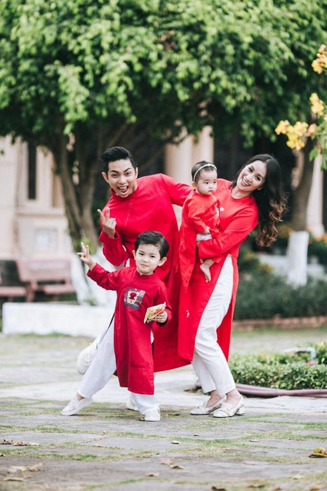 Con gái sinh non của Khánh Thi lớn bụ bẫm, xinh xắn không ngờ