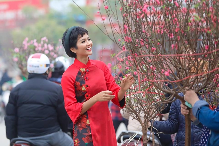 Cung chuc tan xuan: Sao Viet ron rang gui loi chuc tet 2019 den khan gia