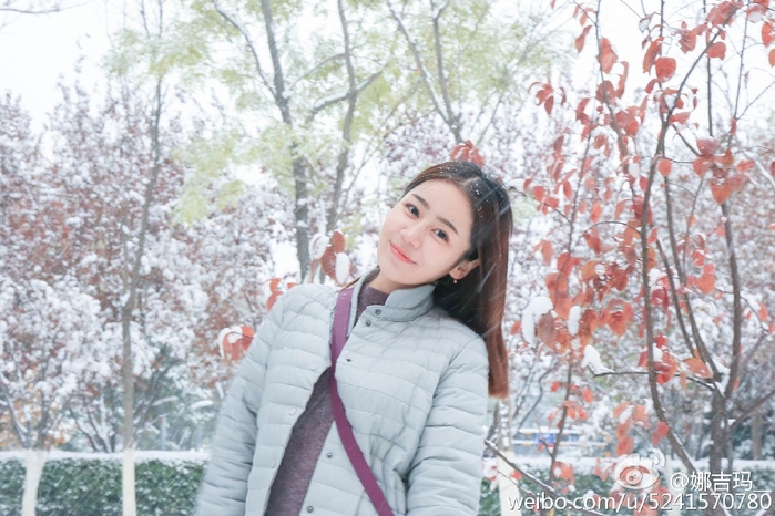 Dan sao Dong Cung: Khi chat ngoi ngoi tu trong phim den doi thuc?
